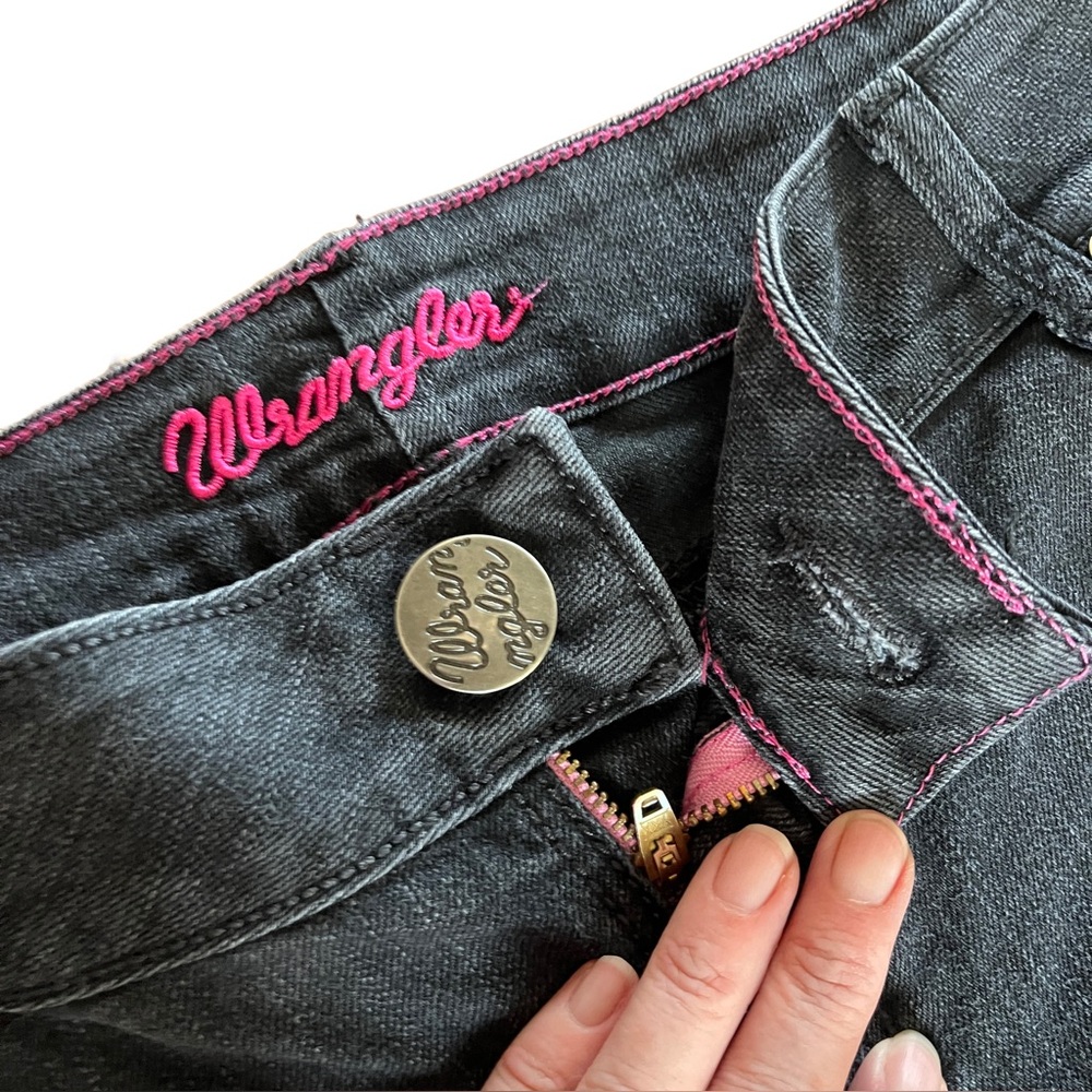 Wrangler Women’s Black Jeans - Size 17/18 x 34 (Style Jim-Q977-008)